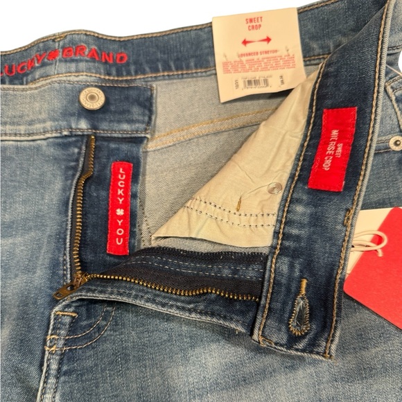 LUCKY BRAND Sweet Mid Rise Crop Jean Denim Advanced Stretch Light Wash NWT 12/31 - Picture 11 of 16